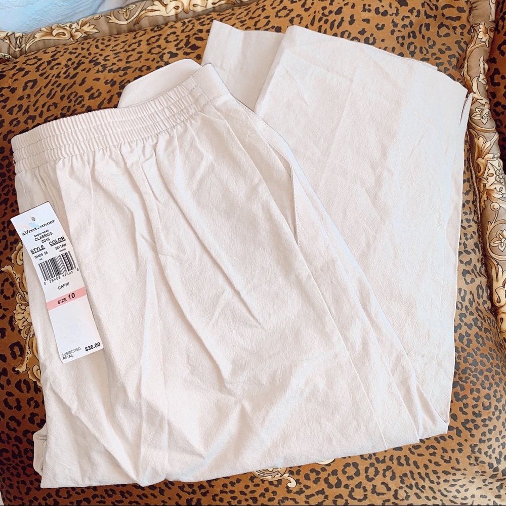 Tan Capri Alfred Dunner pants